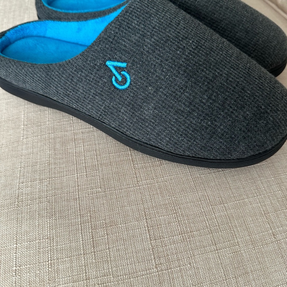 VeraCosy Men's Two-Tone Memory Foam Slippers, Durable Rubber Sole Size 9-10 - Picture 4 of 5